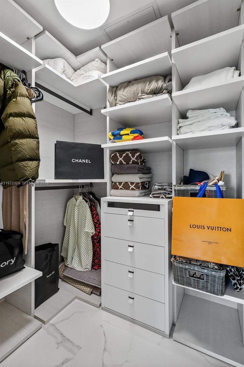 300 Sunny Isles Blvd # 804 Unit: 4-804