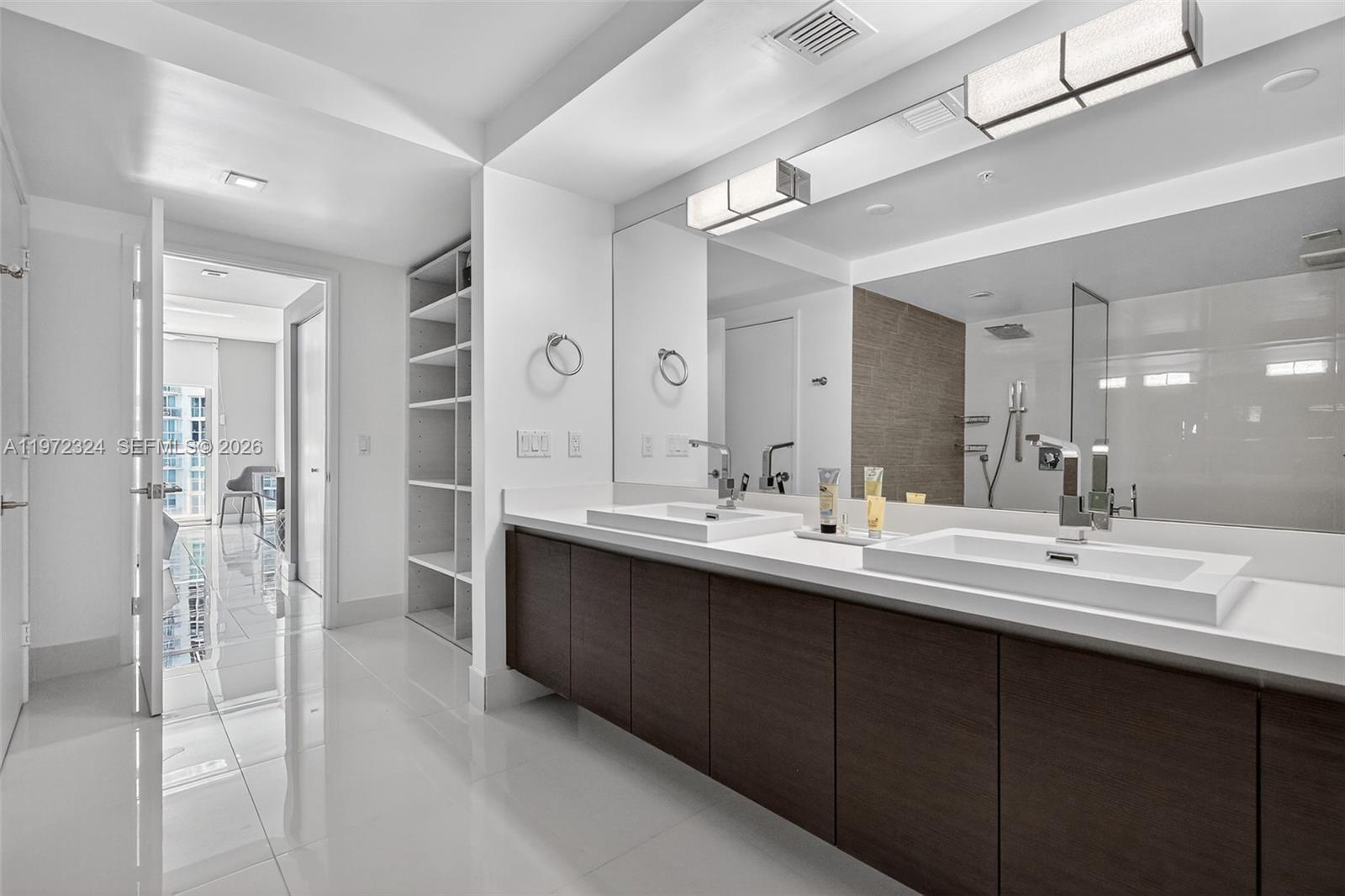 300 Sunny Isles Blvd # 804 Unit: 4-804