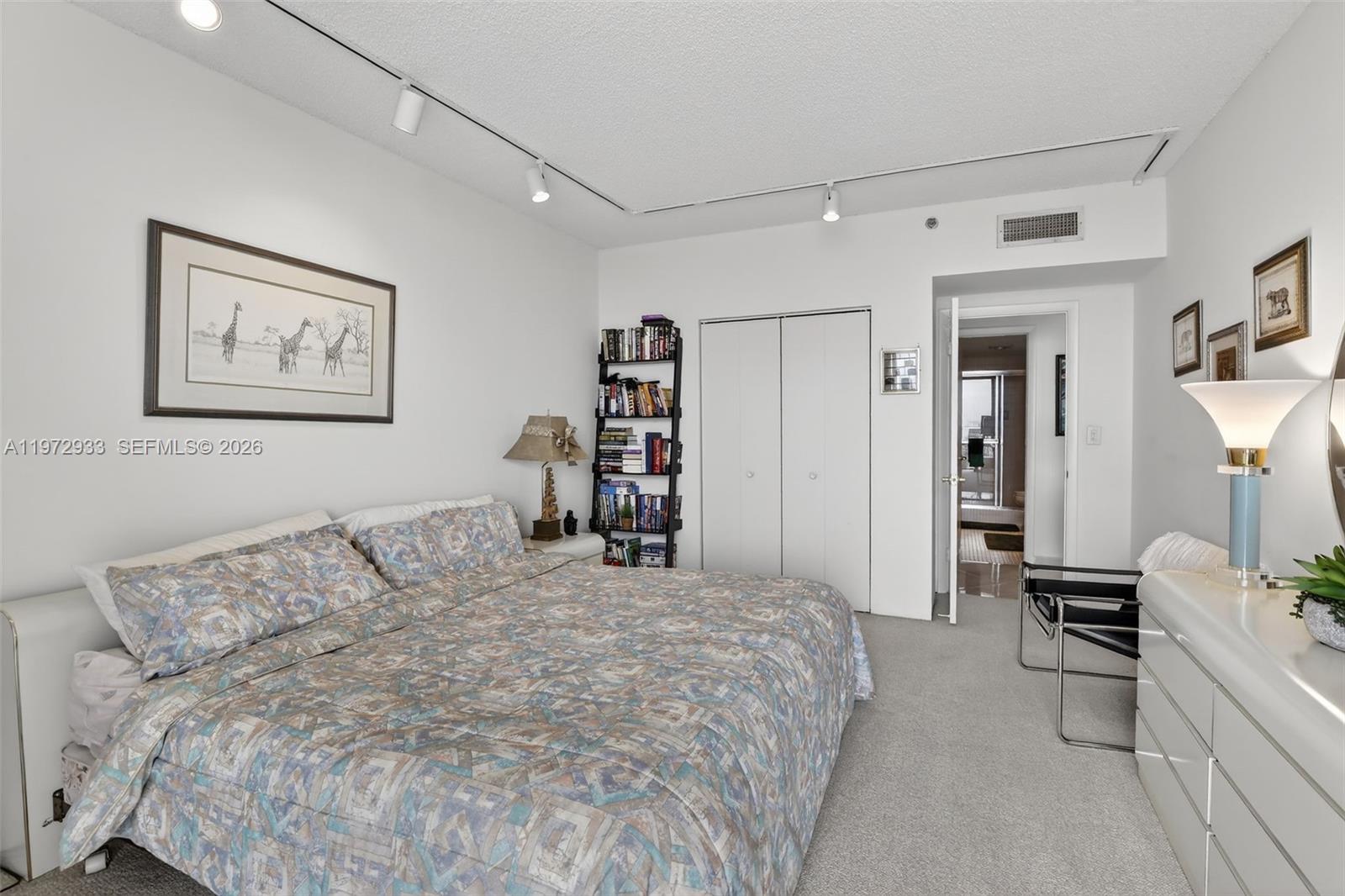 20281 E Country Club Dr # 2403