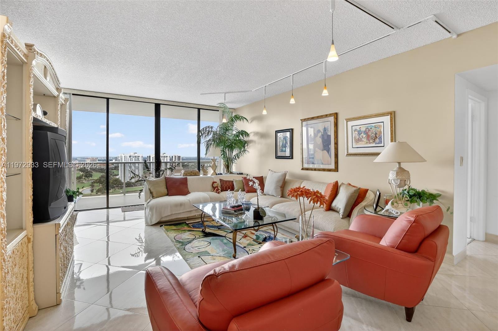 20281 E Country Club Dr # 2403