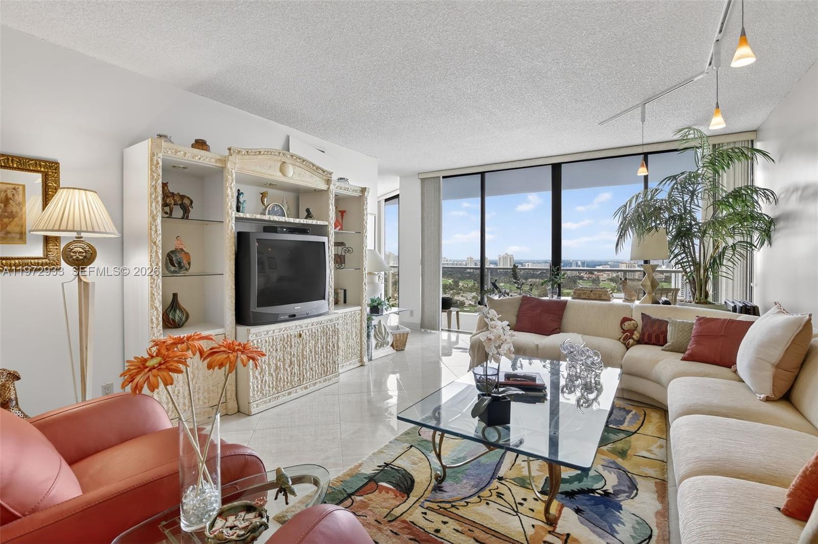 20281 E Country Club Dr # 2403