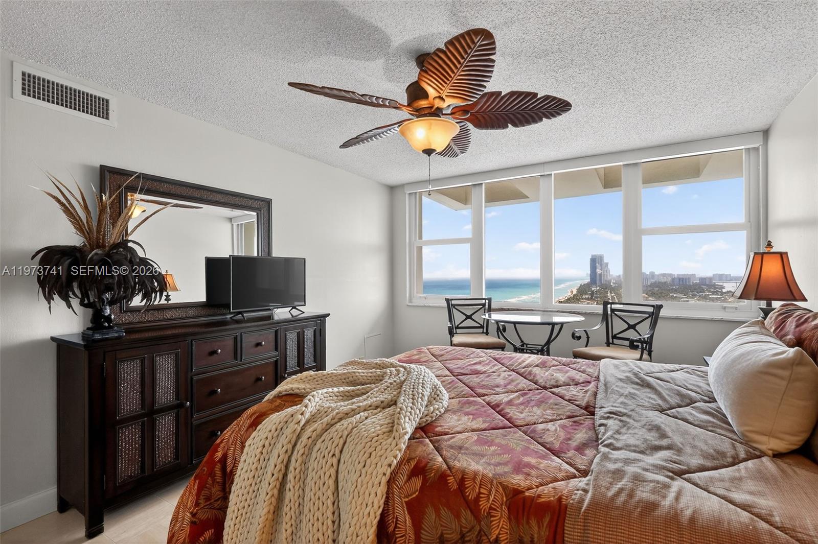 3140 S Ocean Dr Unit: PH4