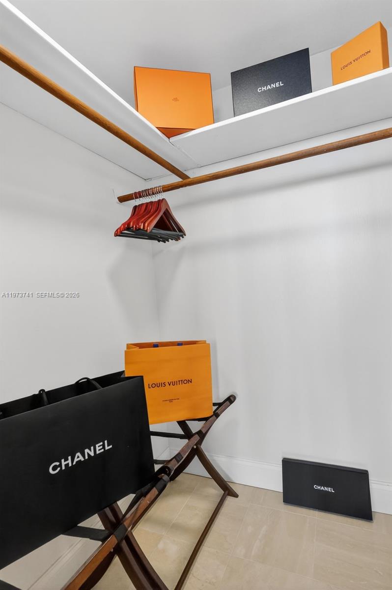 3140 S Ocean Dr Unit: PH4