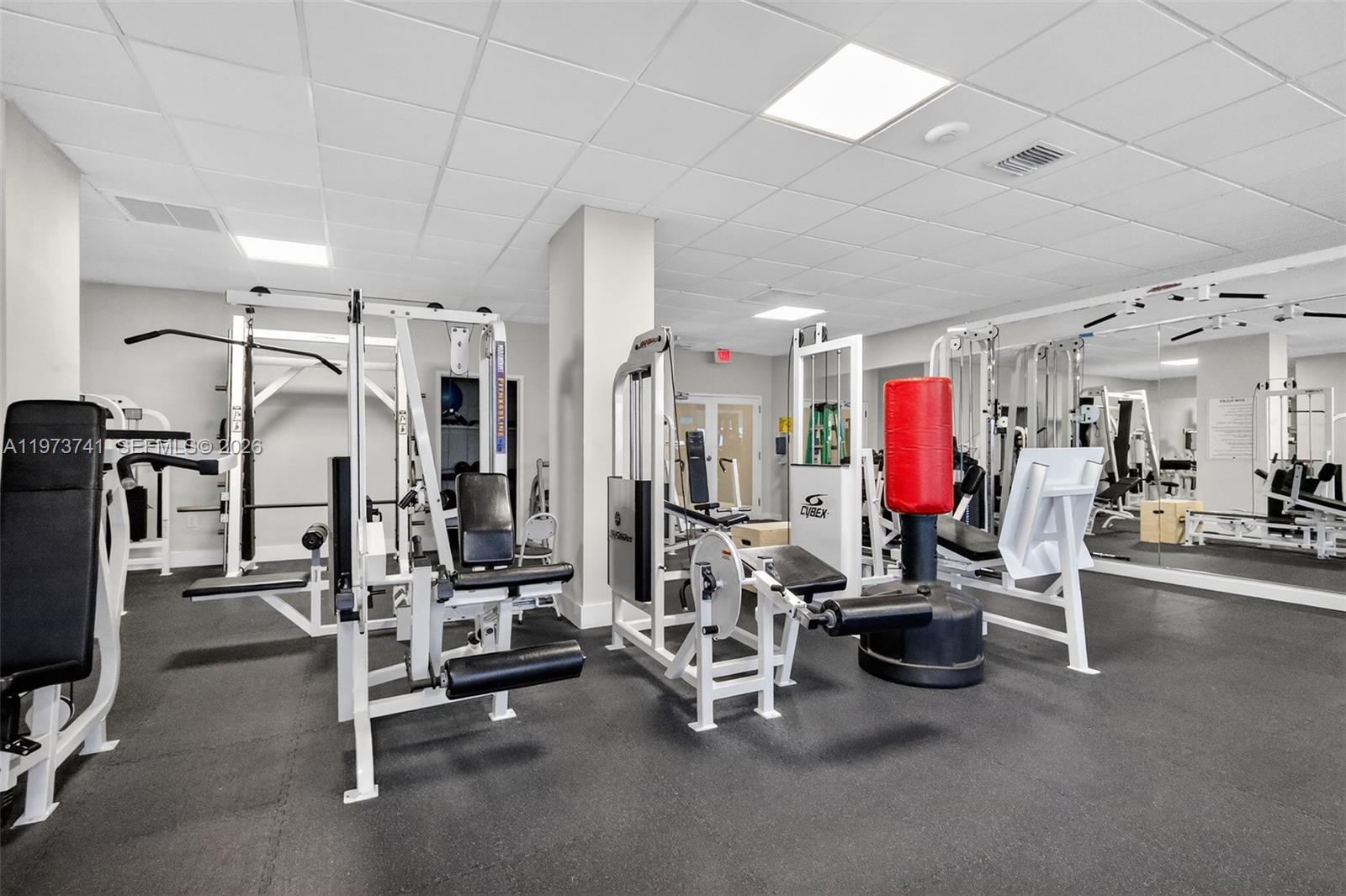 3140 S Ocean Dr Unit: PH4