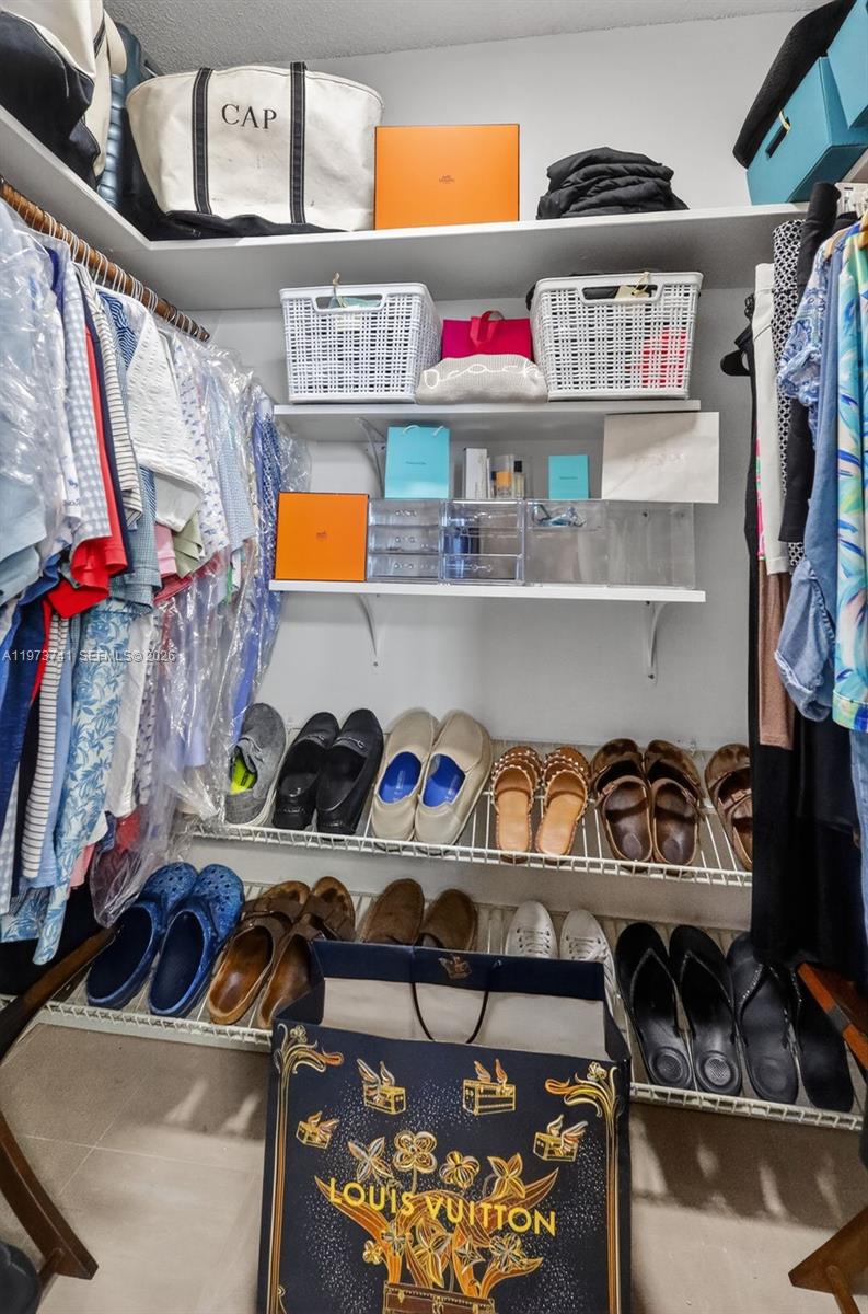 3140 S Ocean Dr Unit: PH4