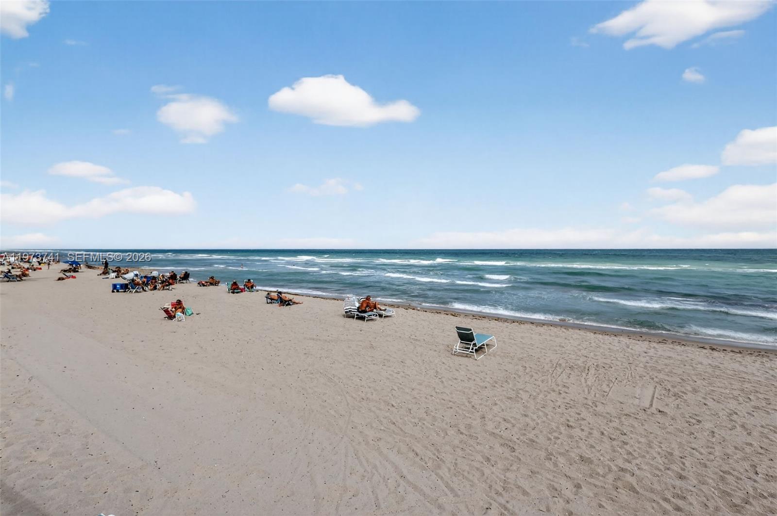 3140 S Ocean Dr Unit: PH4