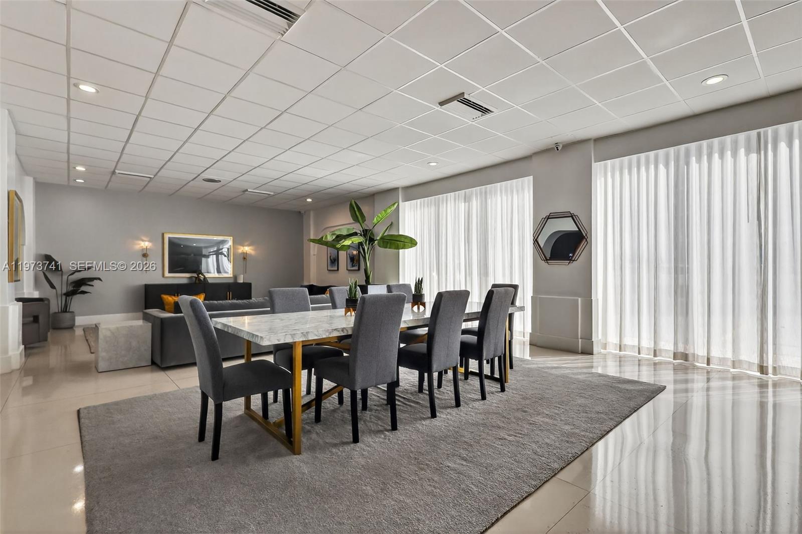 3140 S Ocean Dr Unit: PH4