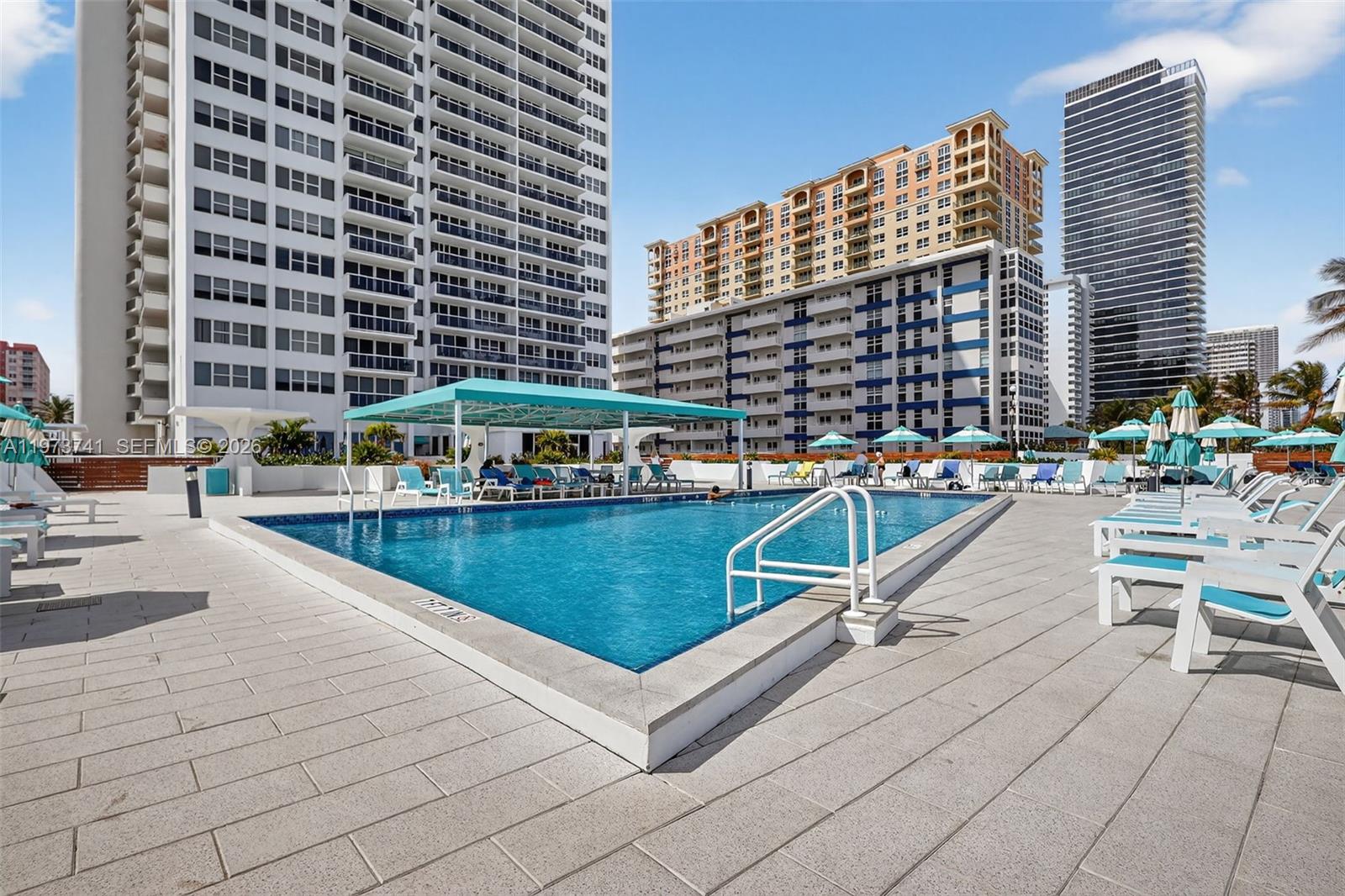 3140 S Ocean Dr Unit: PH4