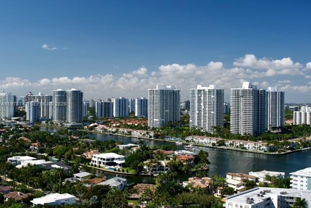 3140 S Ocean Dr Unit: PH4