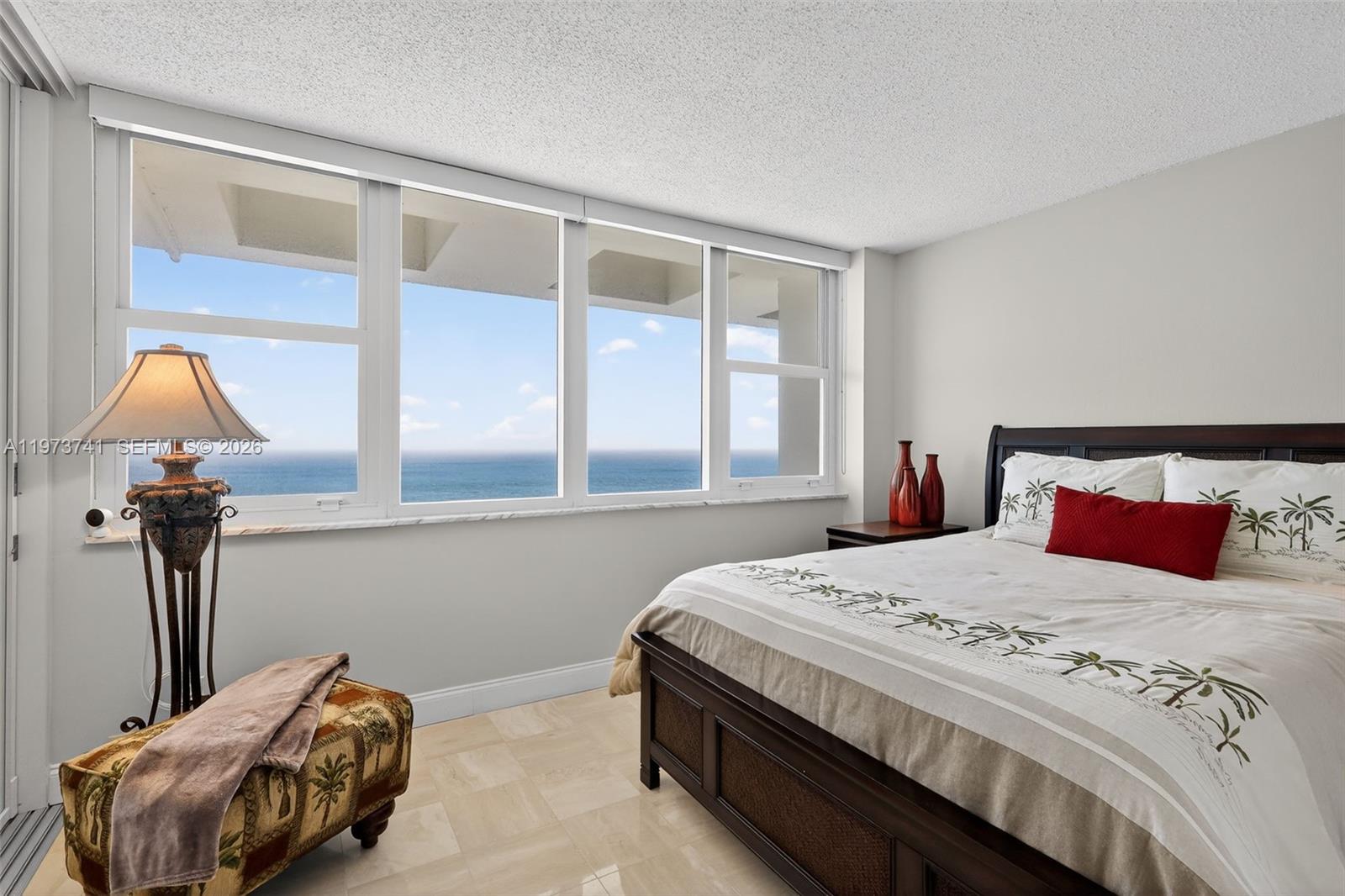 3140 S Ocean Dr Unit: PH4