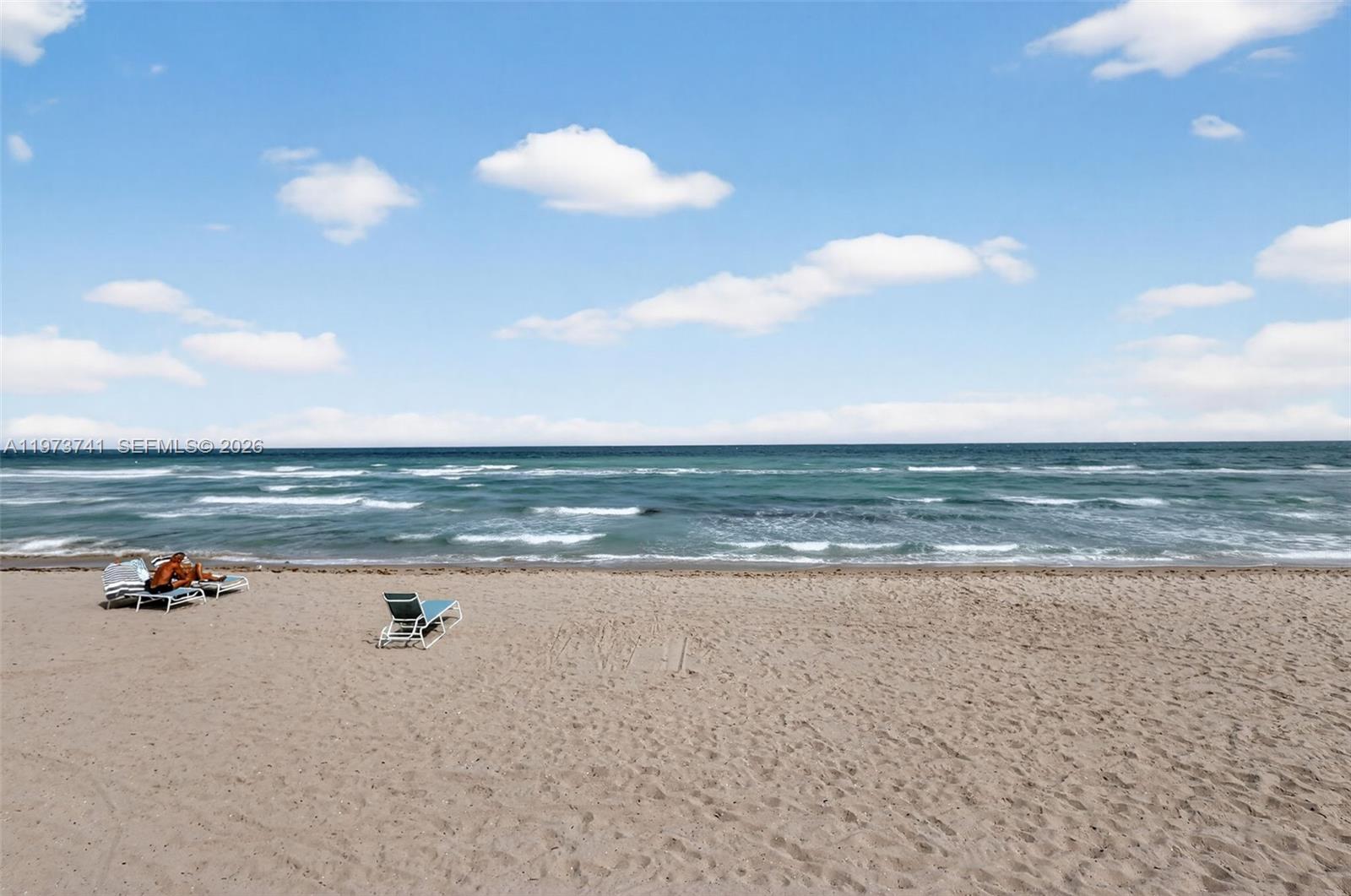 3140 S Ocean Dr Unit: PH4