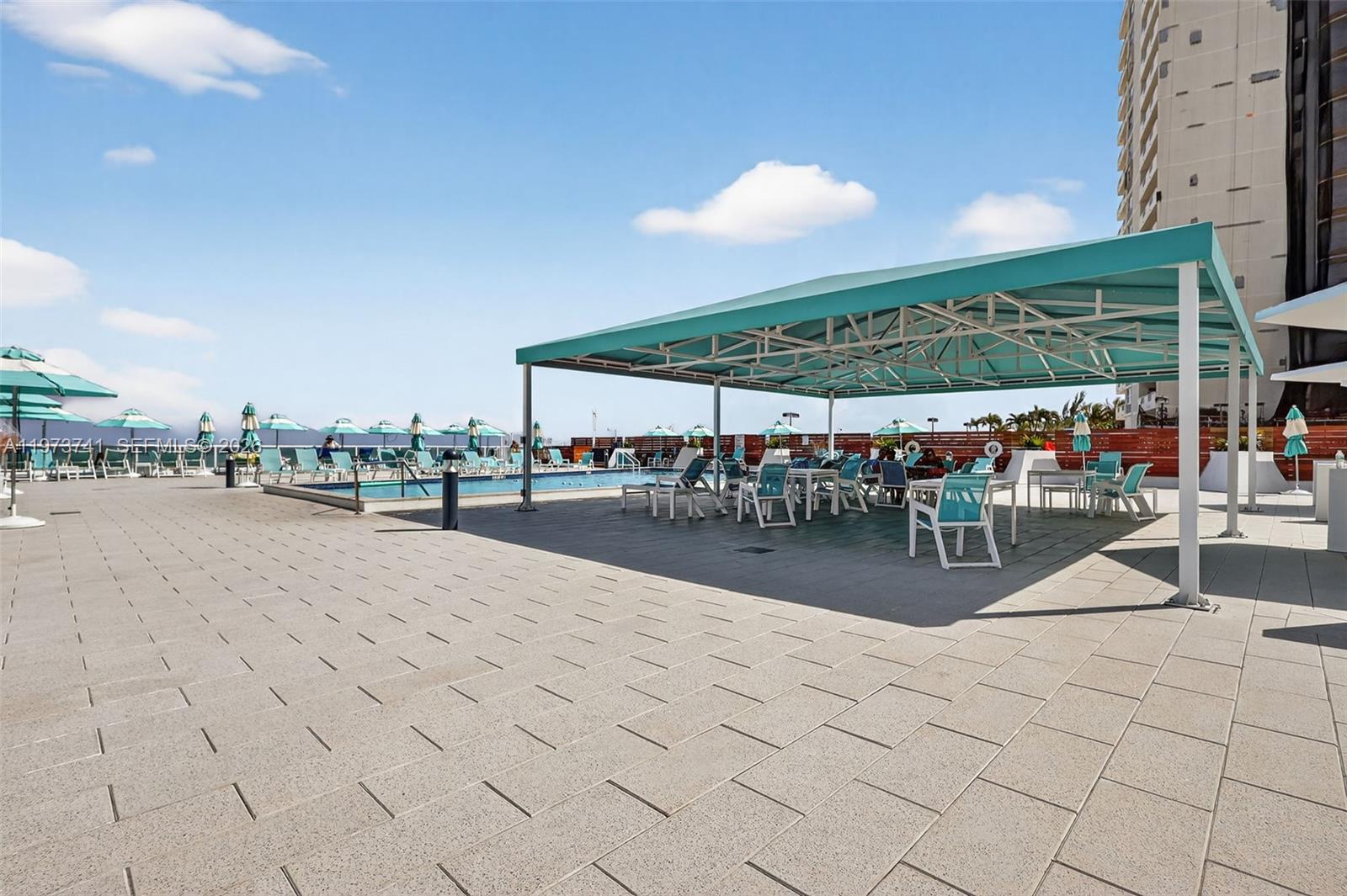 3140 S Ocean Dr Unit: PH4