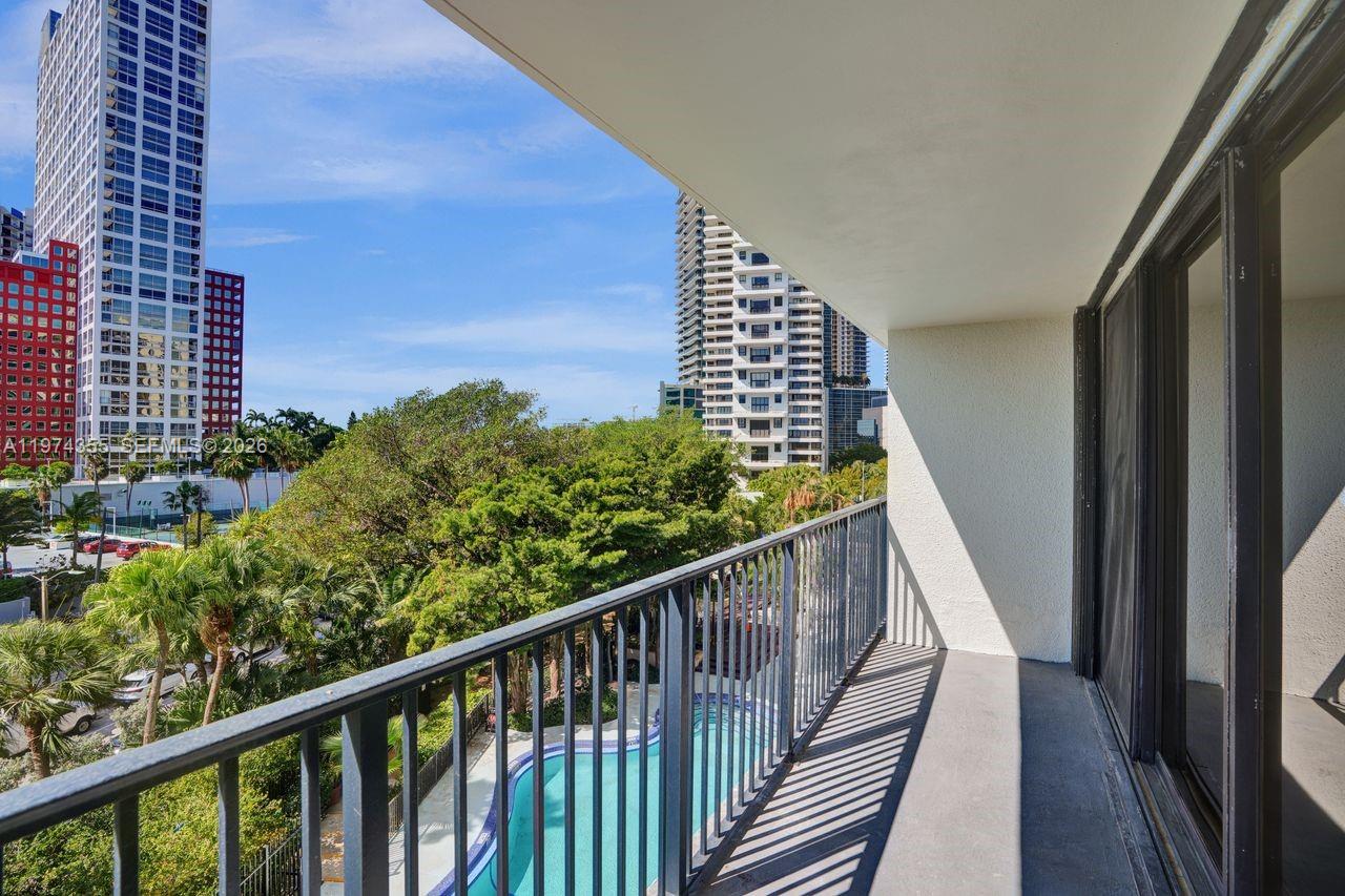 1450 Brickell Bay Dr # 503