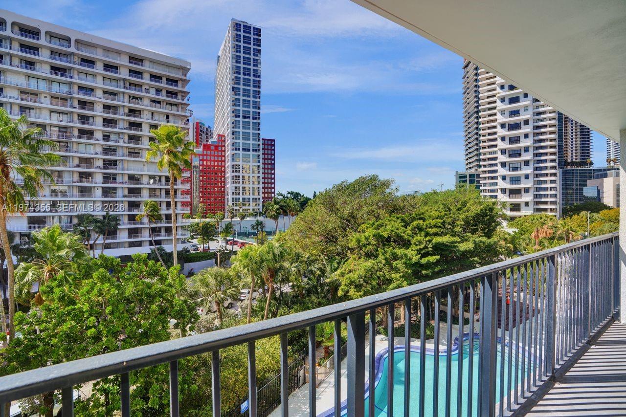 1450 Brickell Bay Dr # 503
