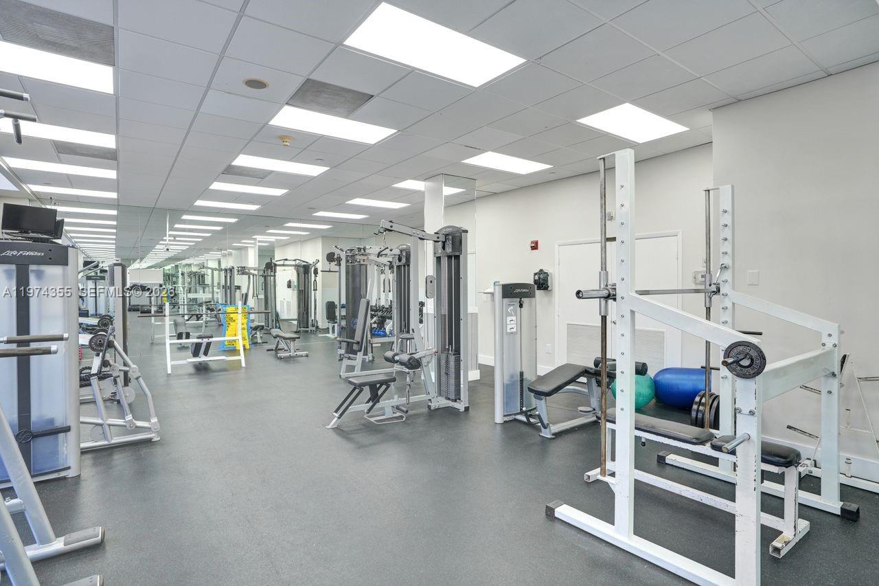 1450 Brickell Bay Dr # 503