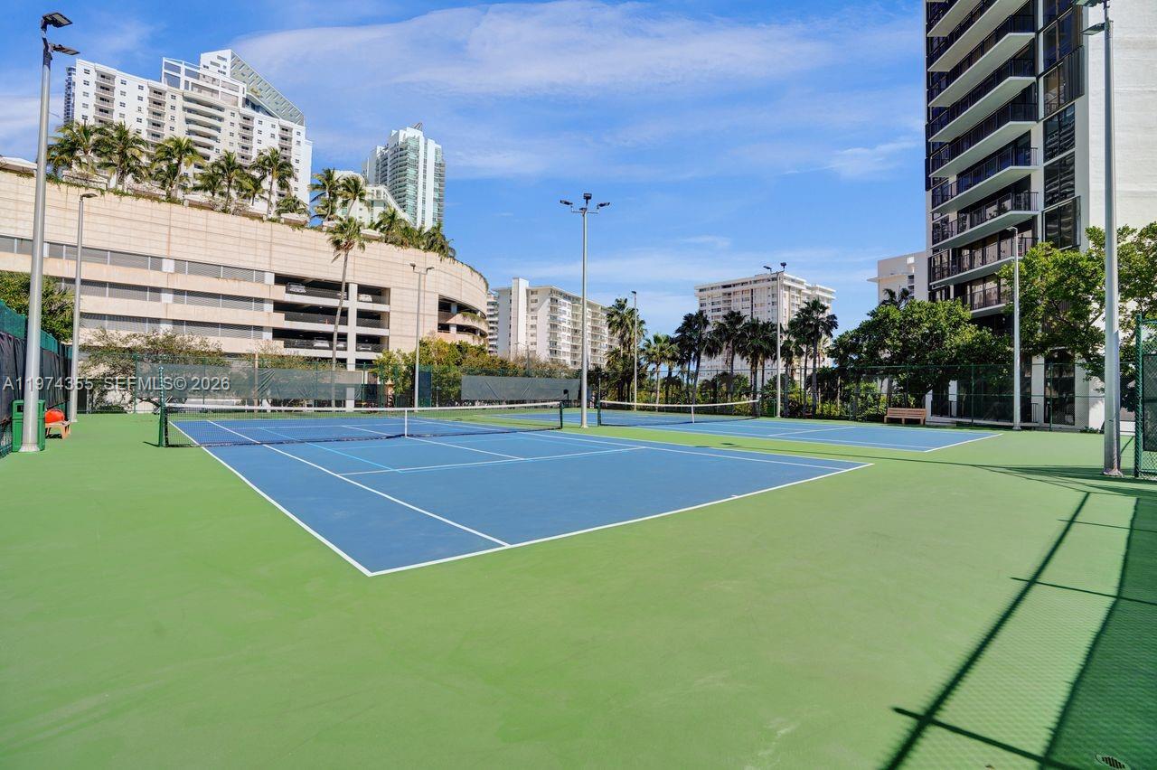 1450 Brickell Bay Dr # 503