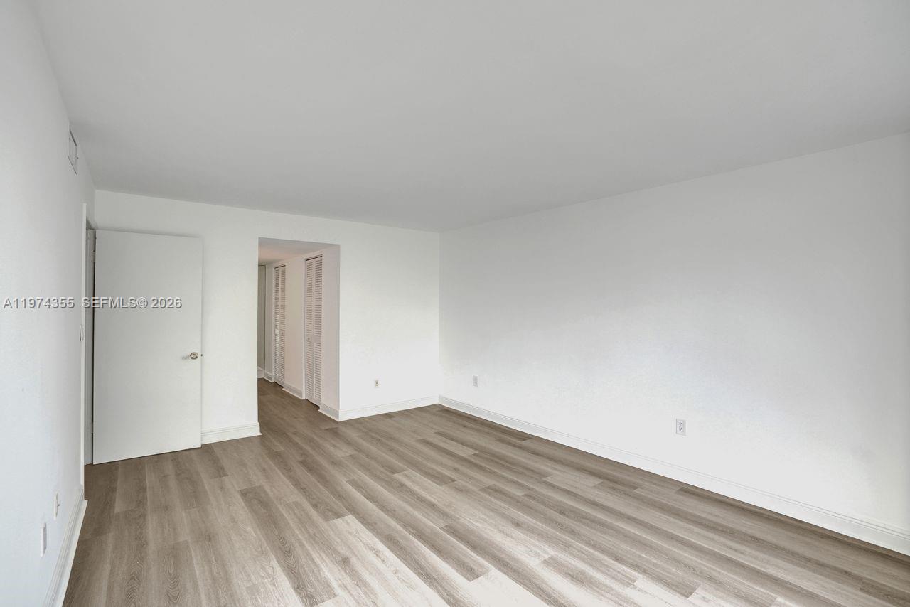 1450 Brickell Bay Dr # 503