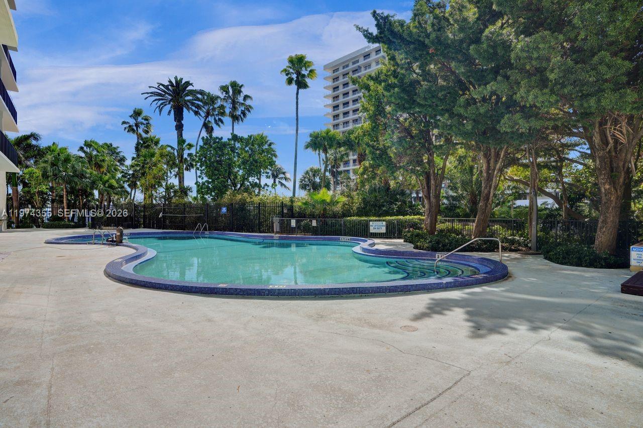 1450 Brickell Bay Dr # 503