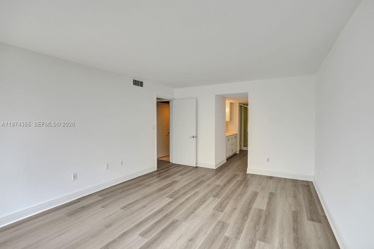 1450 Brickell Bay Dr # 503