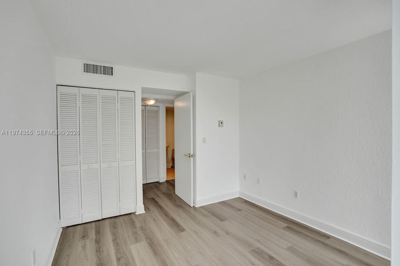 1450 Brickell Bay Dr # 503