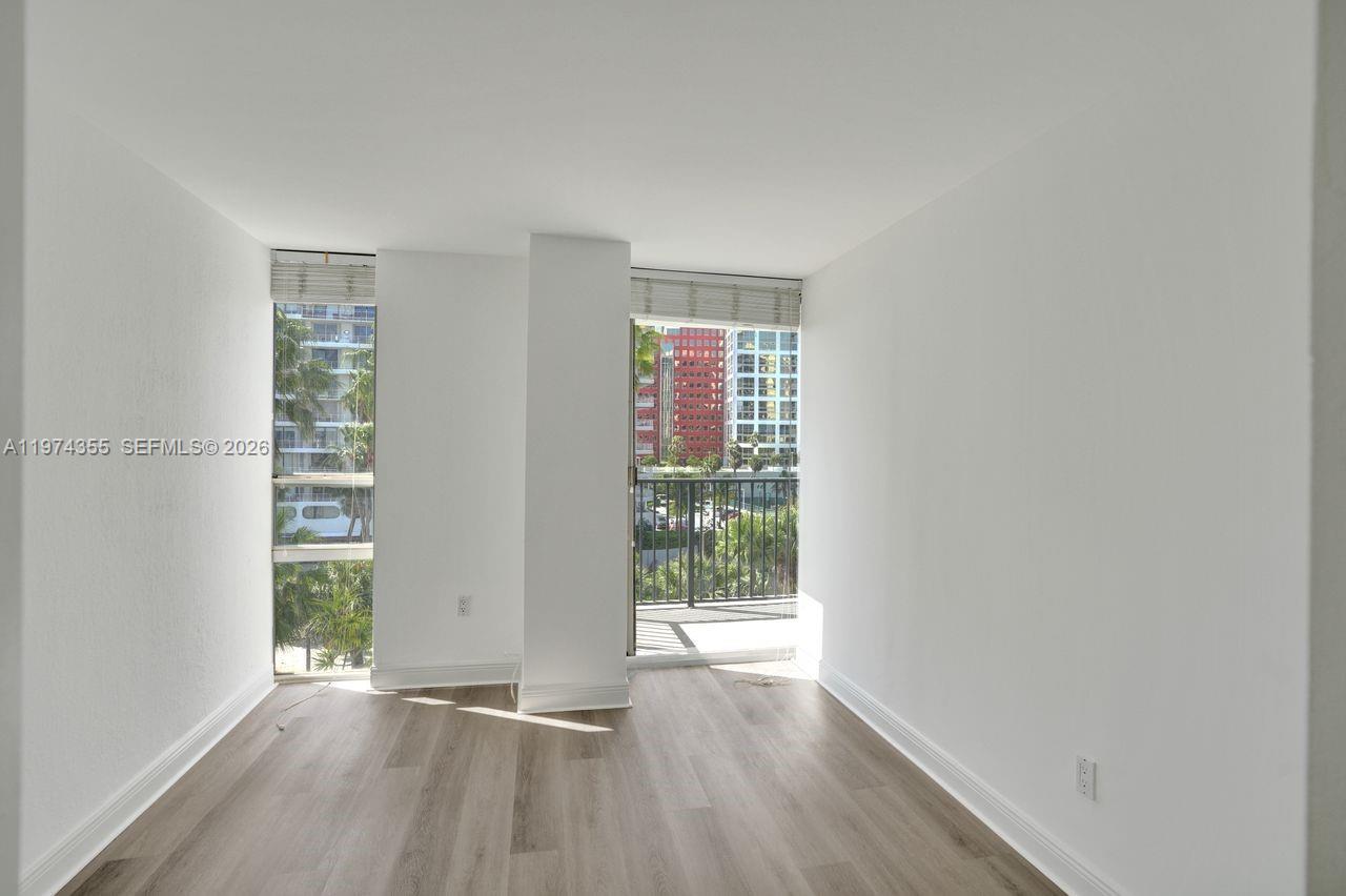 1450 Brickell Bay Dr # 503