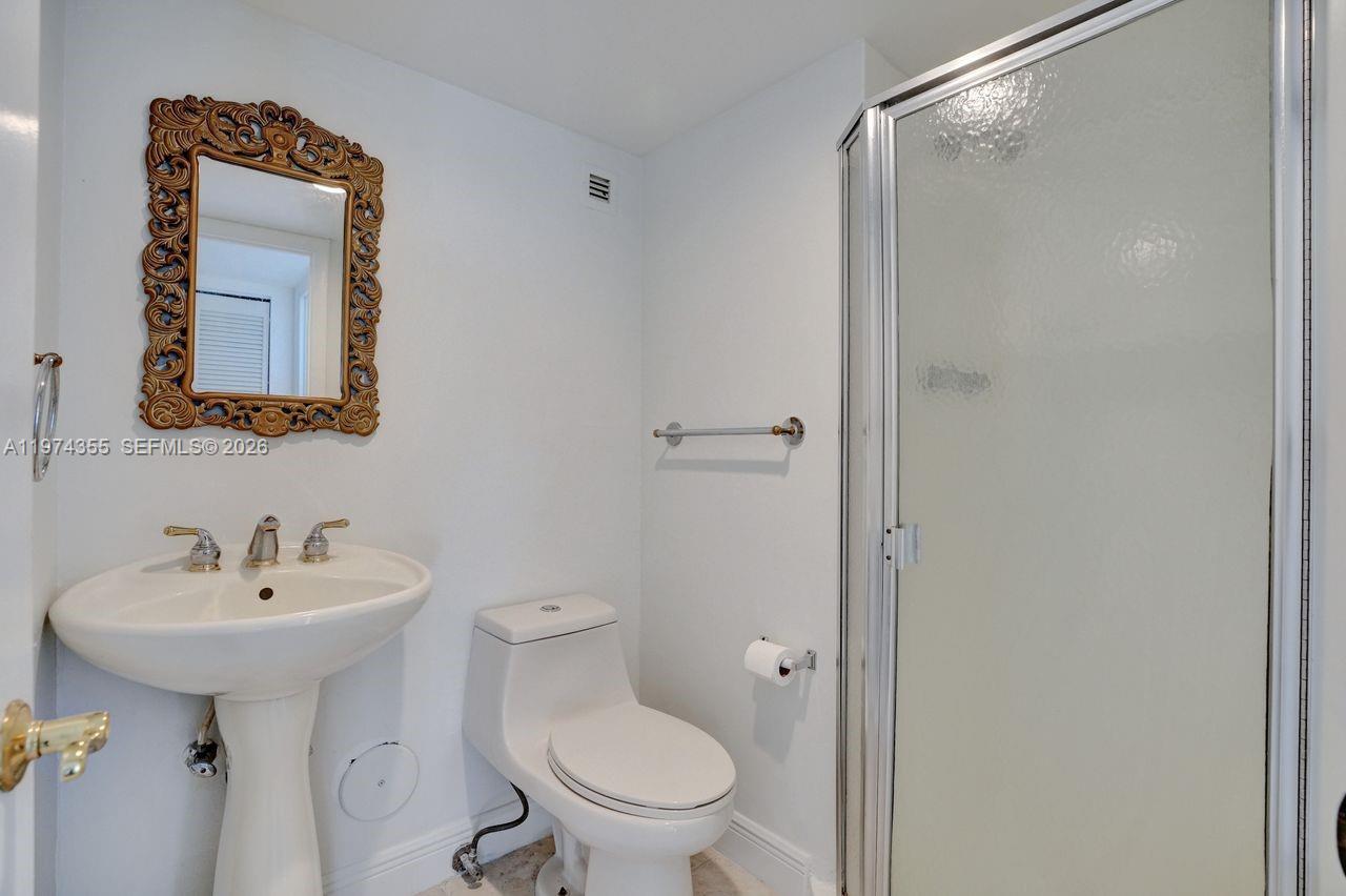 1450 Brickell Bay Dr # 503