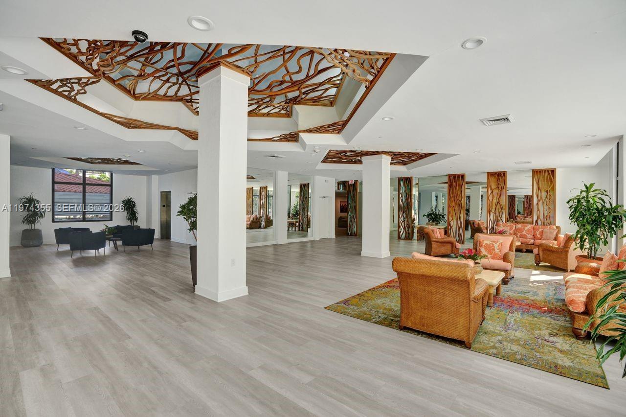 1450 Brickell Bay Dr # 503