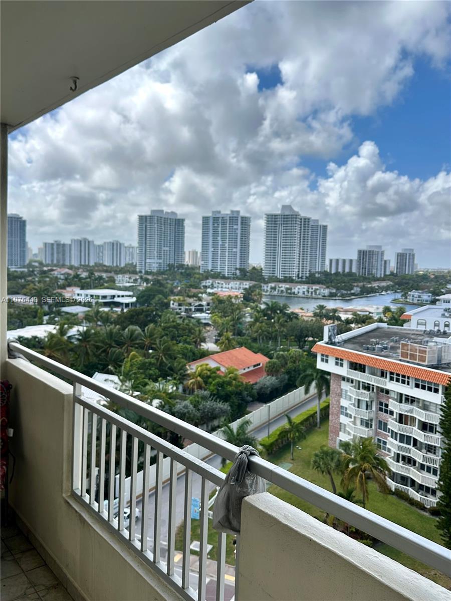 3180 S Ocean Dr # 1018