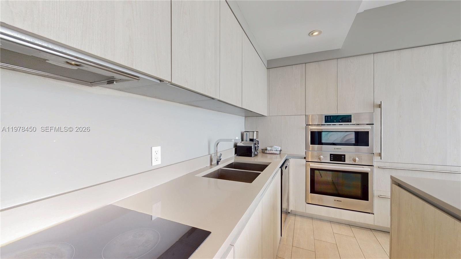 4010 S Ocean Dr # R1004