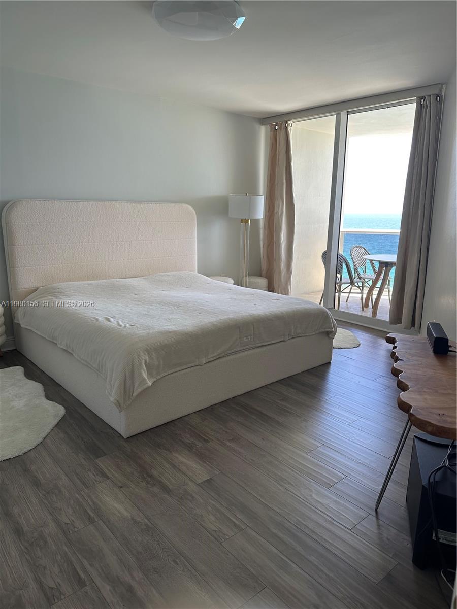 19111 Collins Ave # 803
