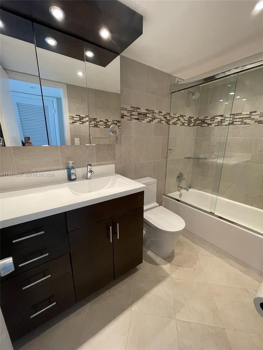 1410 S Ocean Dr # 402