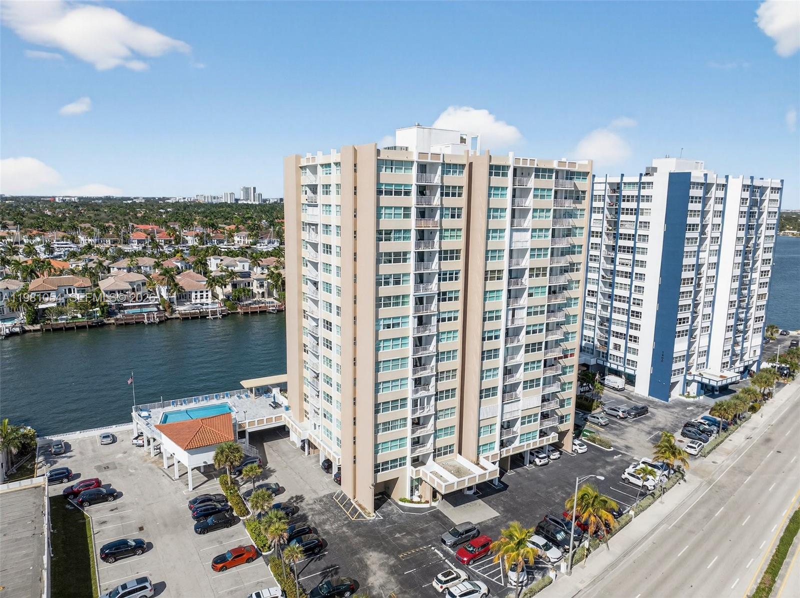 1410 S Ocean Dr # 402