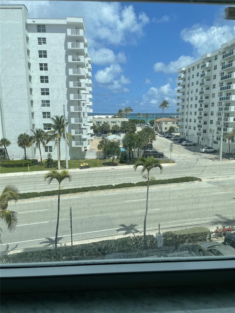1410 S Ocean Dr # 402