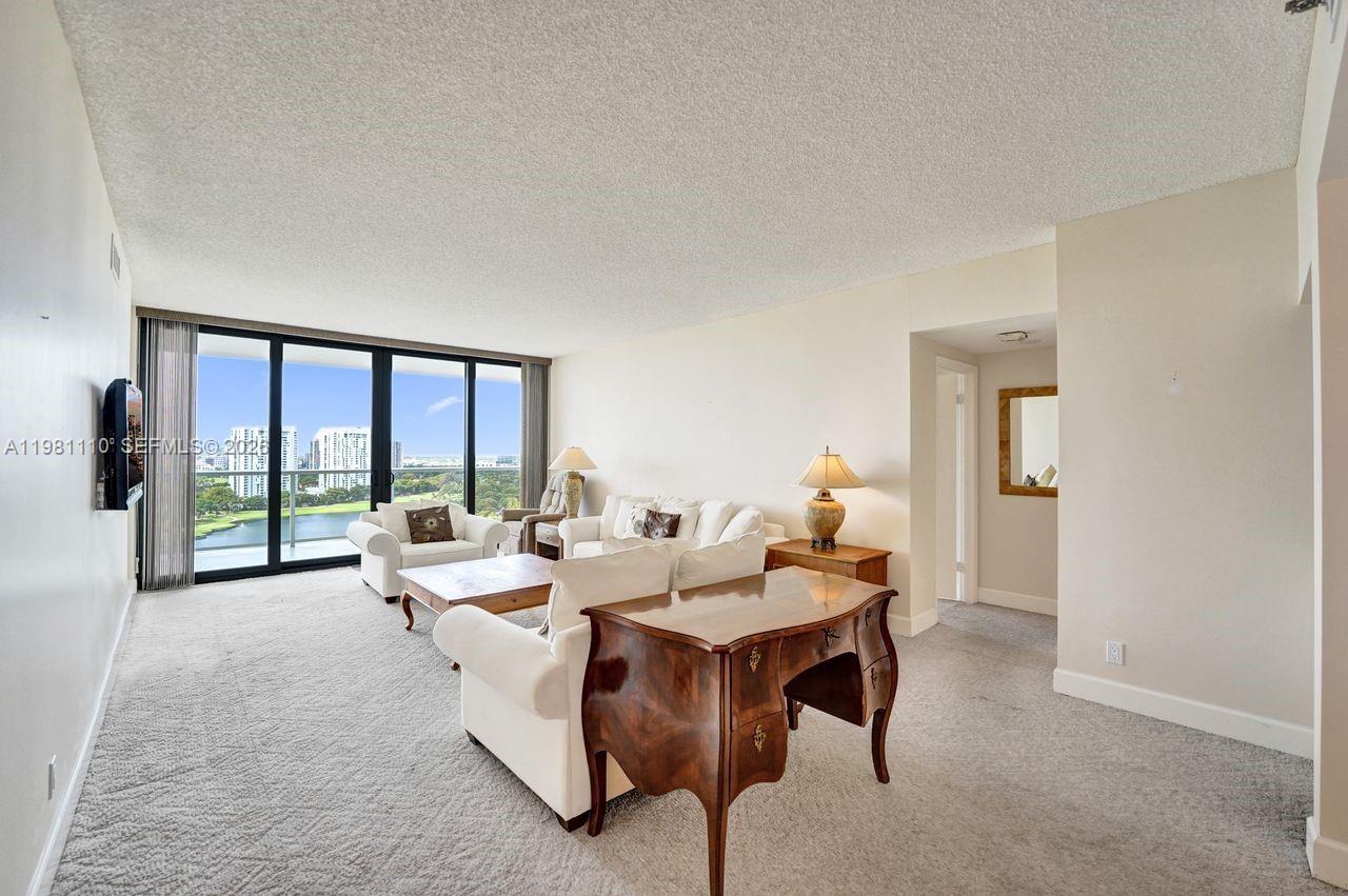 20281 E Country Club Dr # 1703