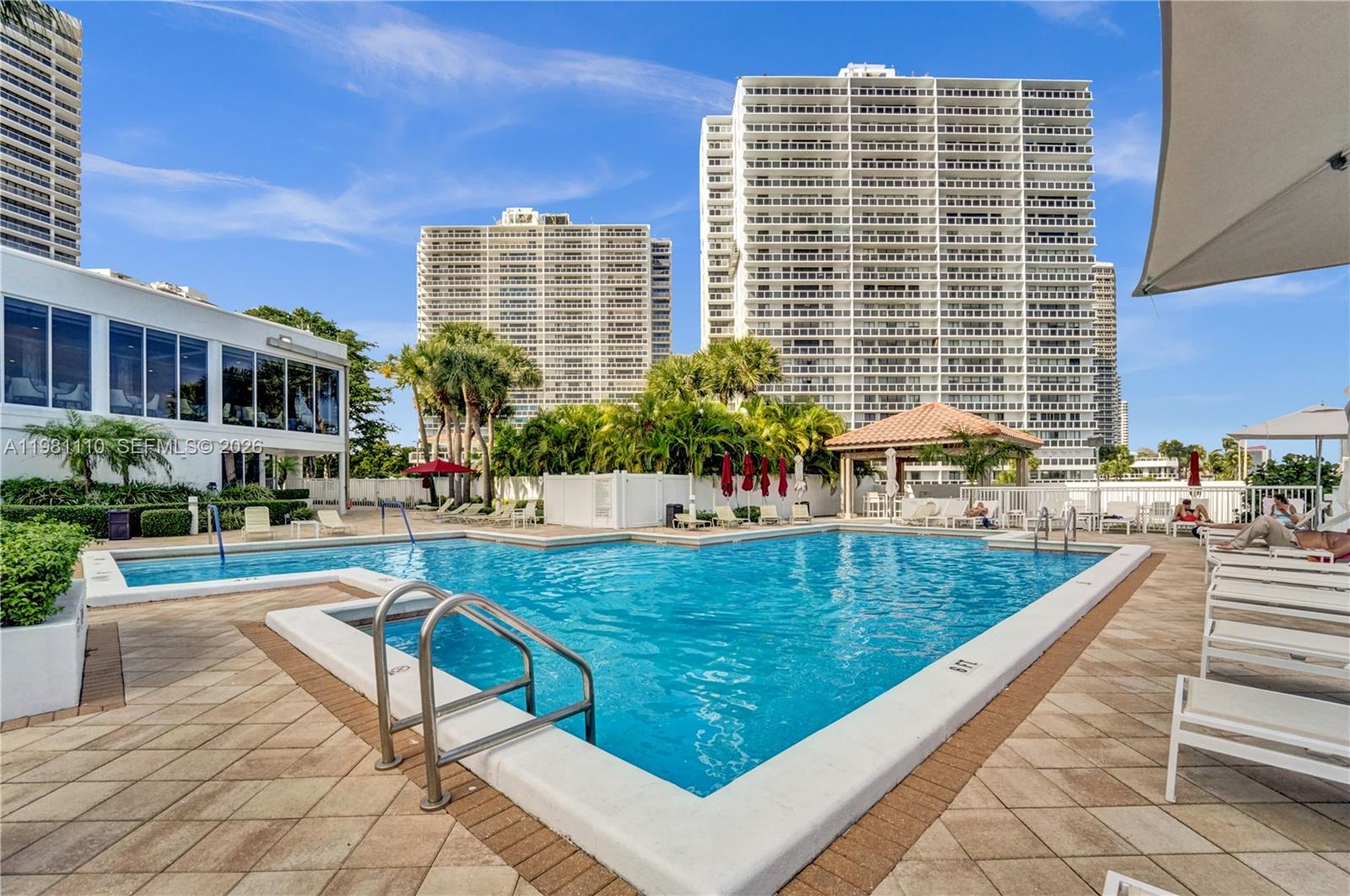 20281 E Country Club Dr # 1703