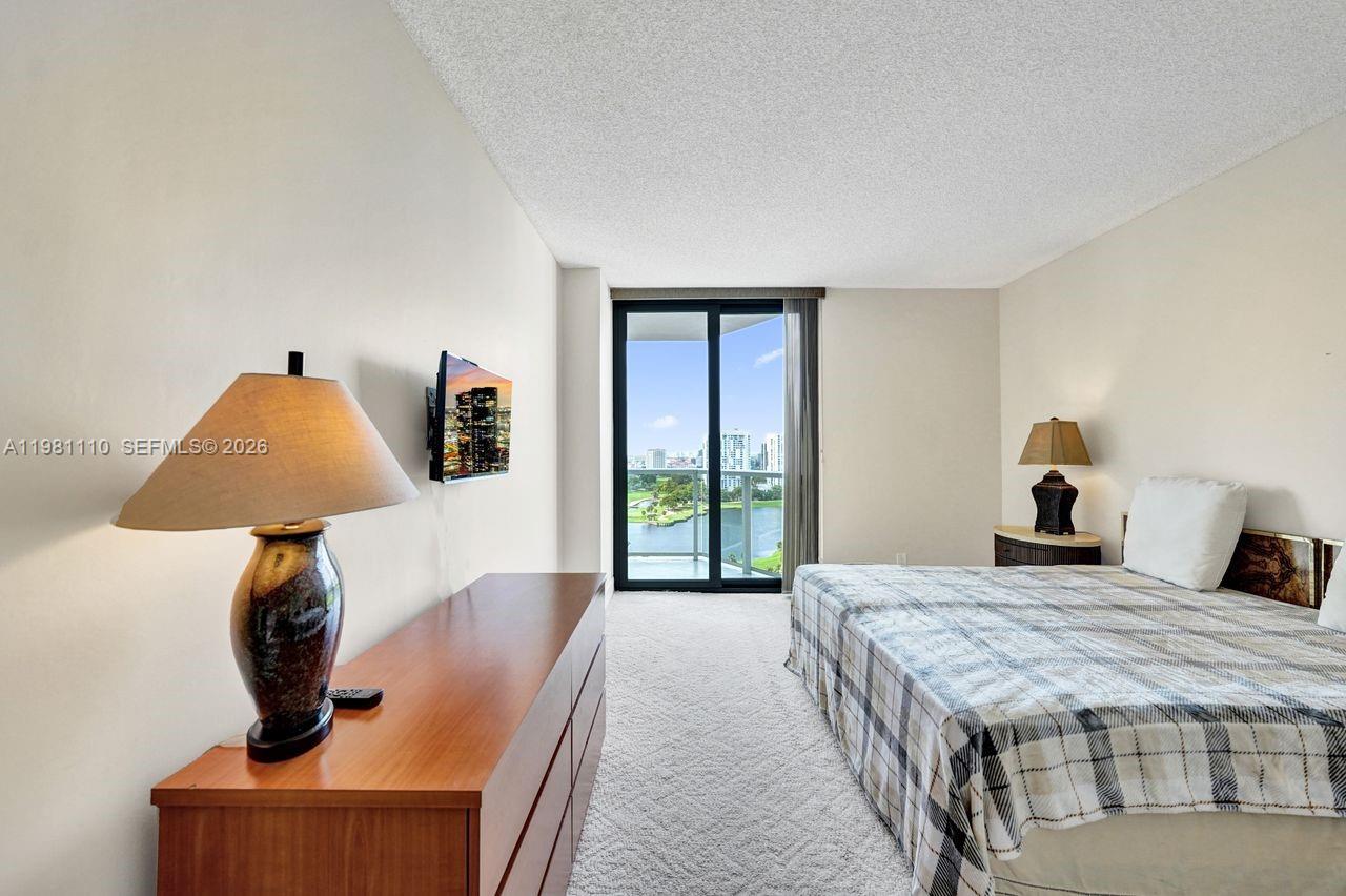 20281 E Country Club Dr # 1703