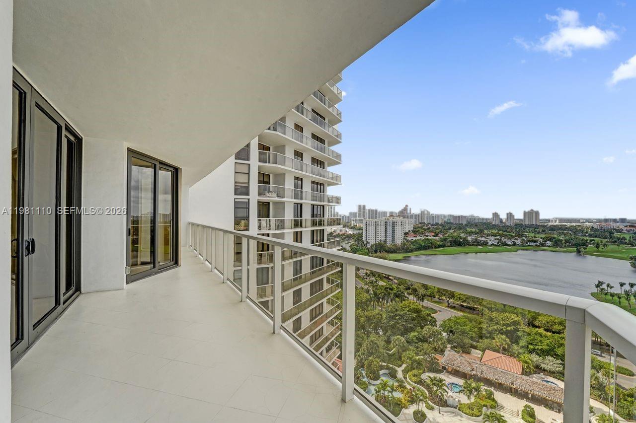 20281 E Country Club Dr # 1703