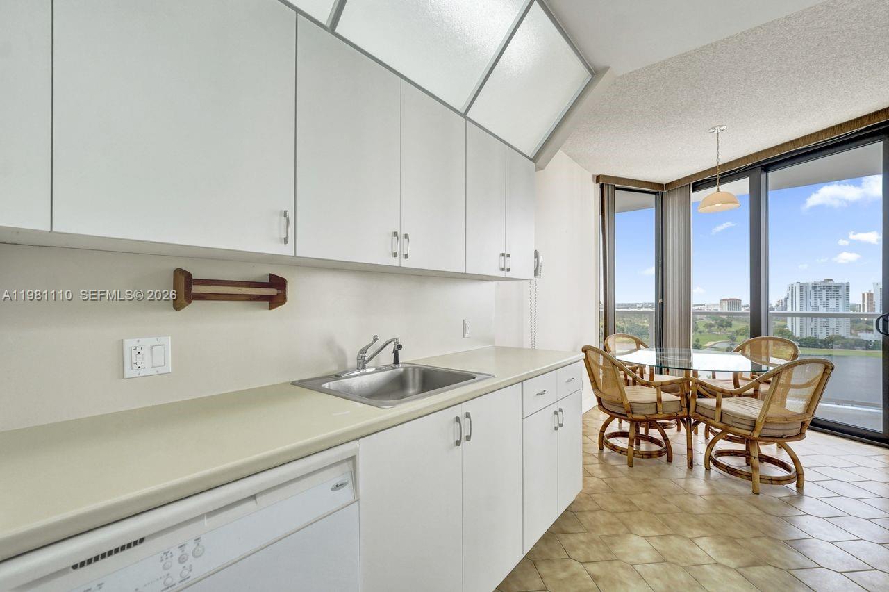 20281 E Country Club Dr # 1703