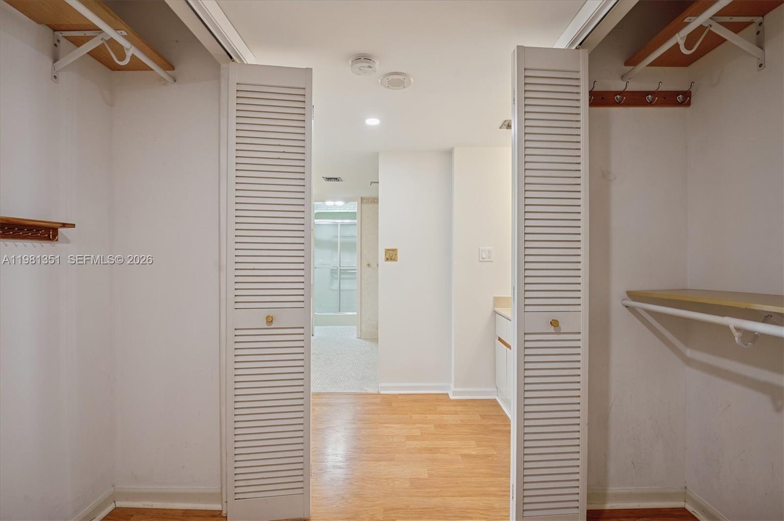 300 Three Islands Blvd # 516