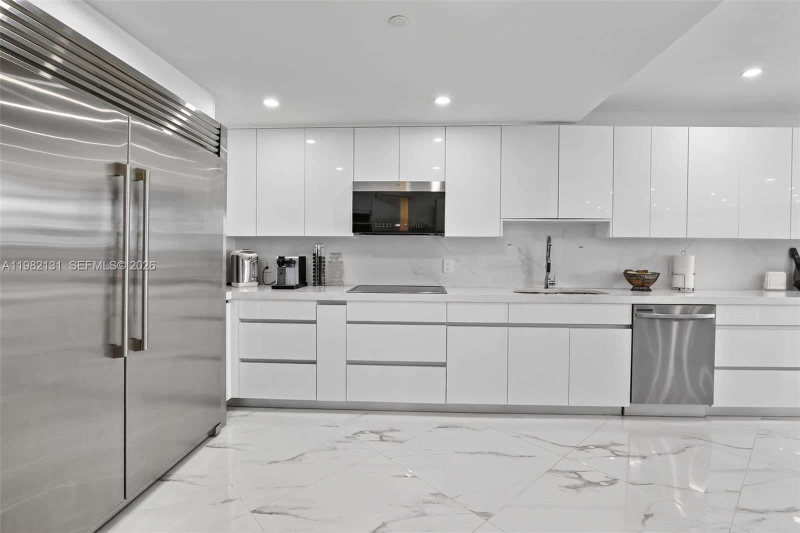 4000 Island Blvd # 2301