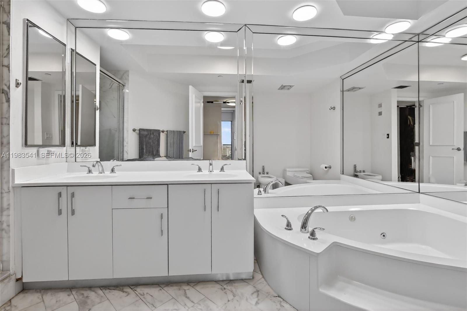 20281 E Country Club Dr # 5 Unit: TS 5