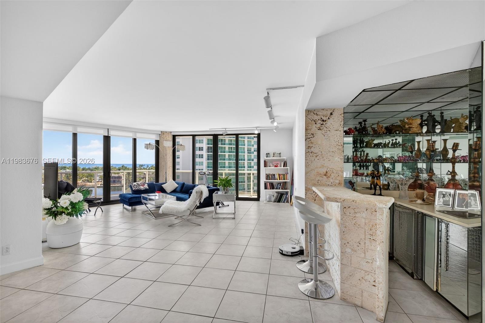 20281 E Country Club Dr # 608