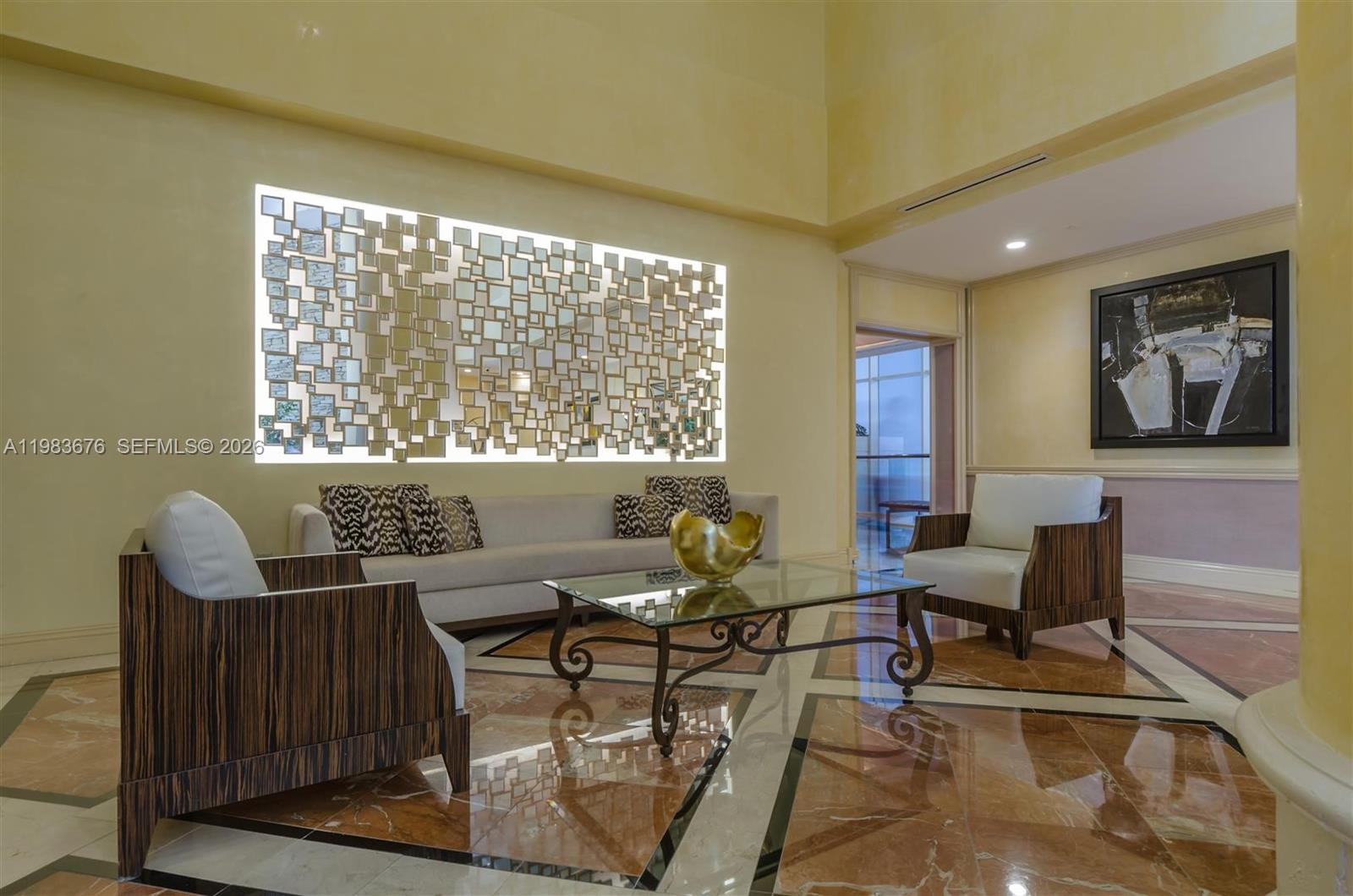 20281 E Country Club Dr # 608