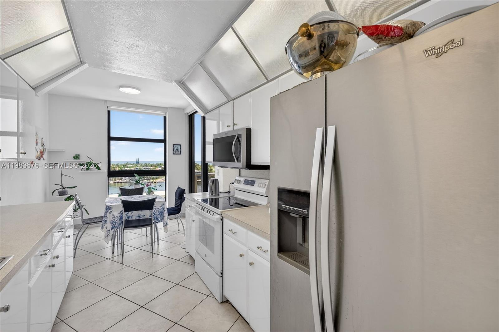 20281 E Country Club Dr # 608