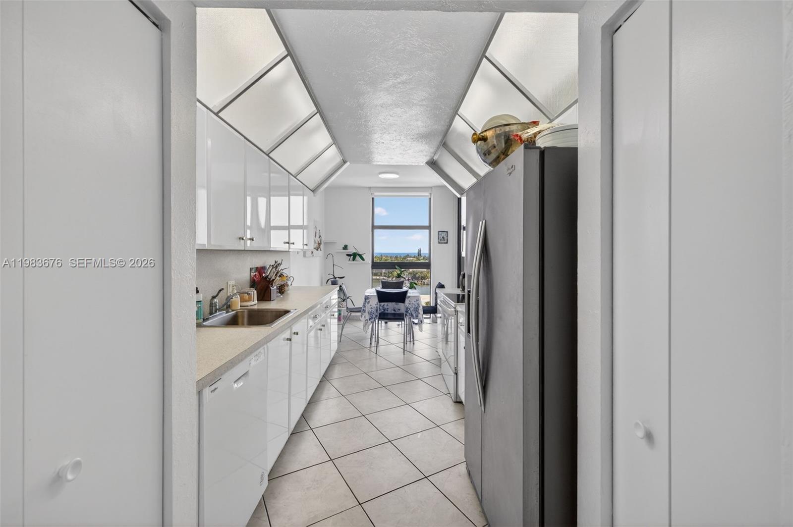 20281 E Country Club Dr # 608
