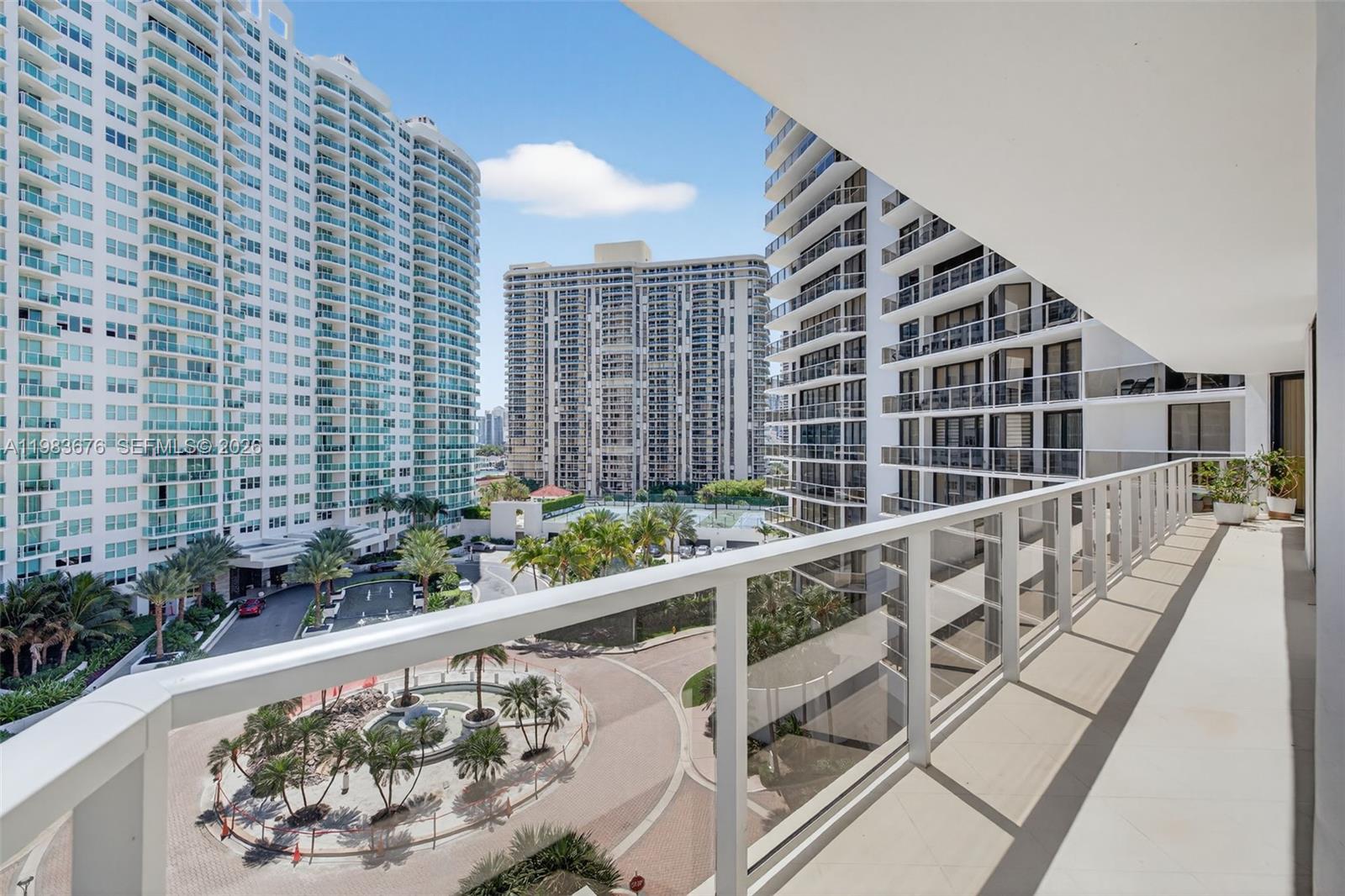 20281 E Country Club Dr # 608