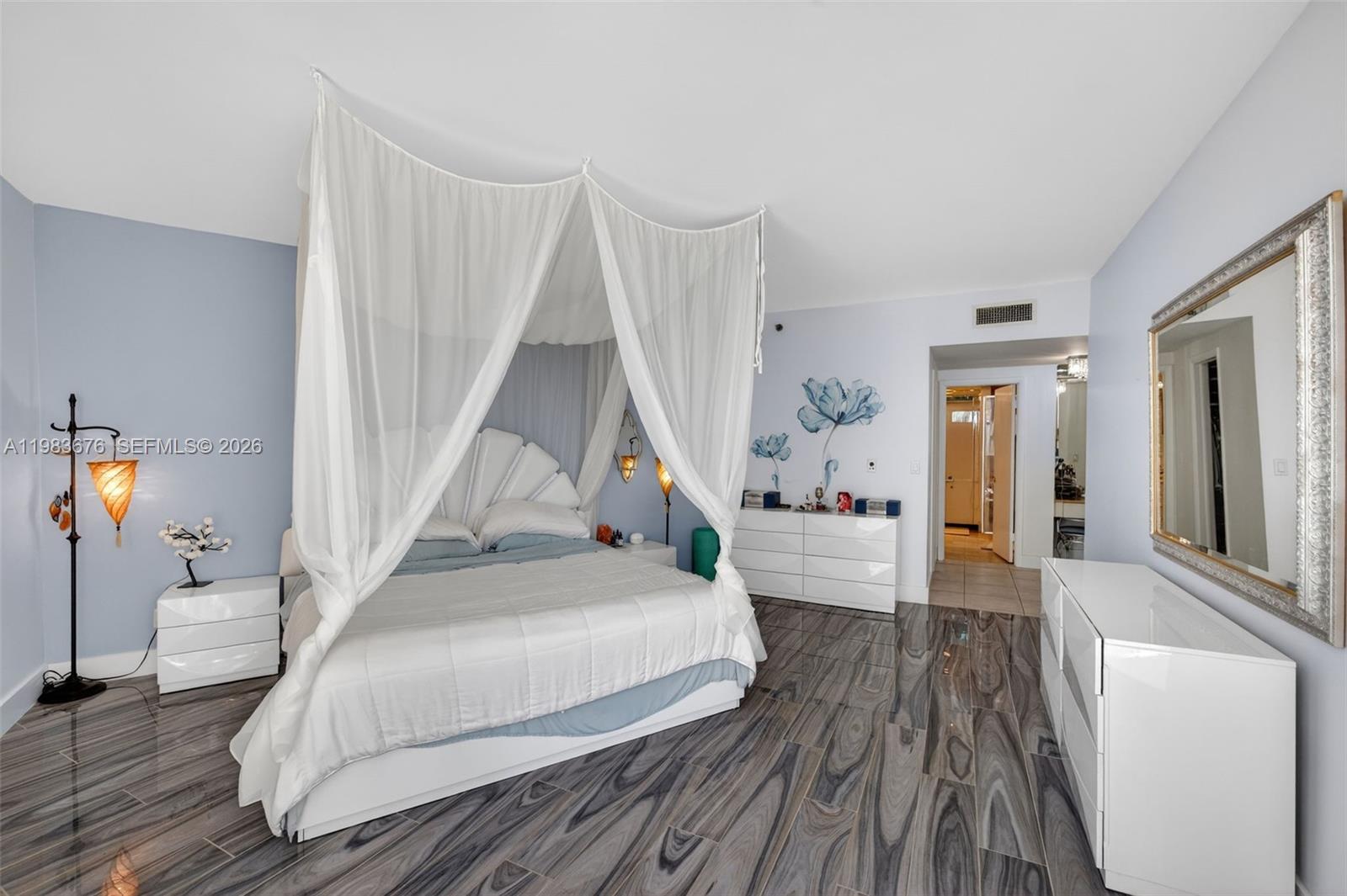 20281 E Country Club Dr # 608
