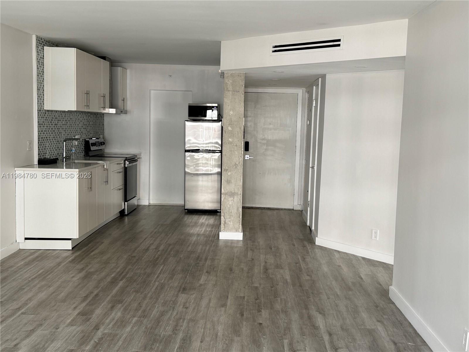 1825 S Ocean Dr # 305