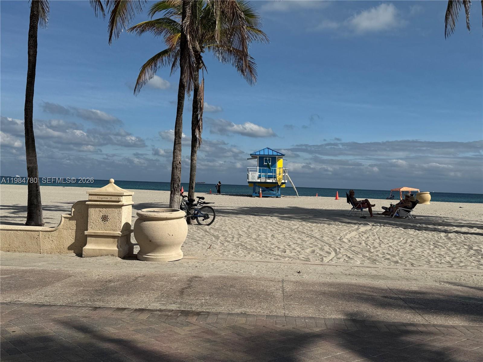 1825 S Ocean Dr # 305