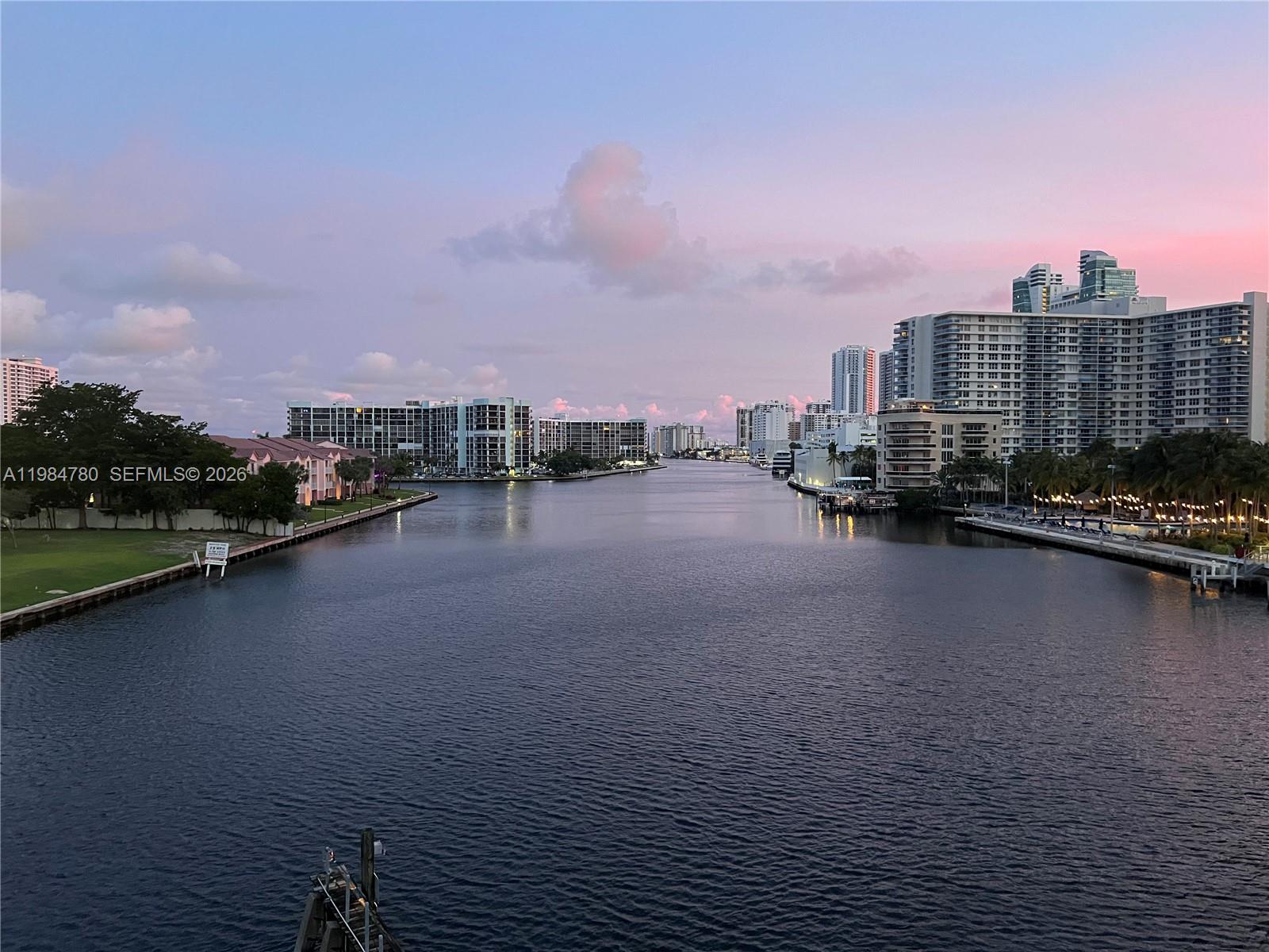1825 S Ocean Dr # 305